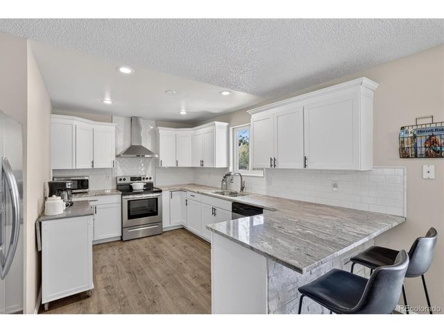 9601 Sierra Vista Rd, Longmont, CO 80504