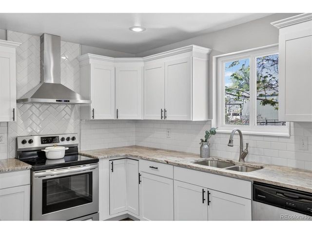 9601 Sierra Vista Rd, Longmont, CO 80504