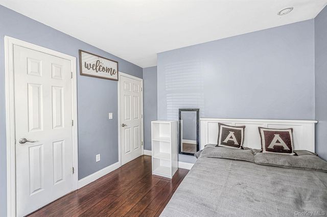 542 Agamemnon Avenue, Bellport, NY 11713