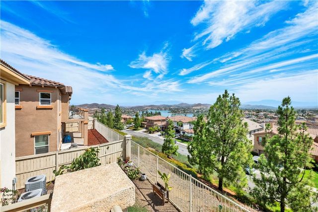 19 Plaza Lucerna, Lake Elsinore, CA 92532