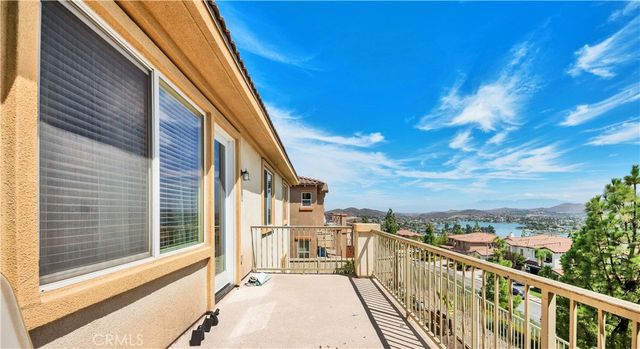 19 Plaza Lucerna, Lake Elsinore, CA 92532
