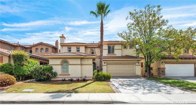 19 Plaza Lucerna, Lake Elsinore, CA 92532