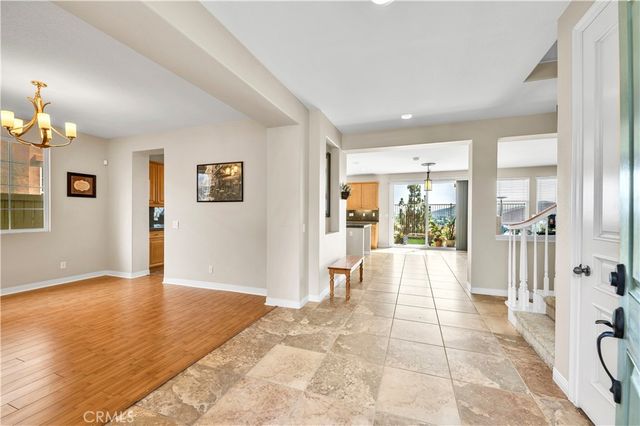 19 Plaza Lucerna, Lake Elsinore, CA 92532