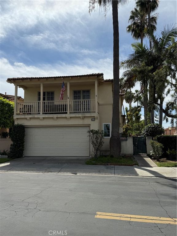 688 N Rimsdale, Covina, CA 91722