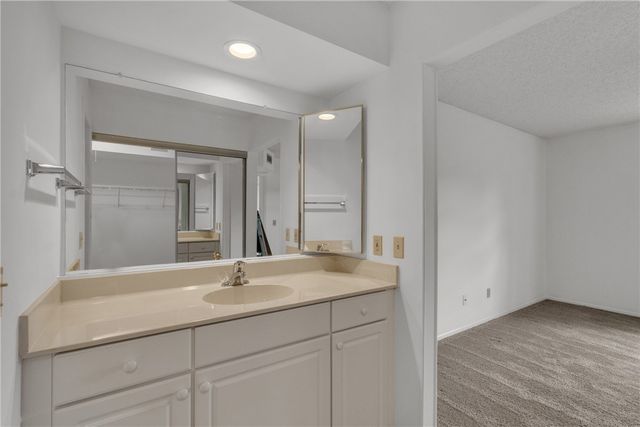 44 Plantation Drive 101, Vero Beach, FL 32966