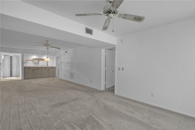 44 Plantation Drive 101, Vero Beach, FL 32966