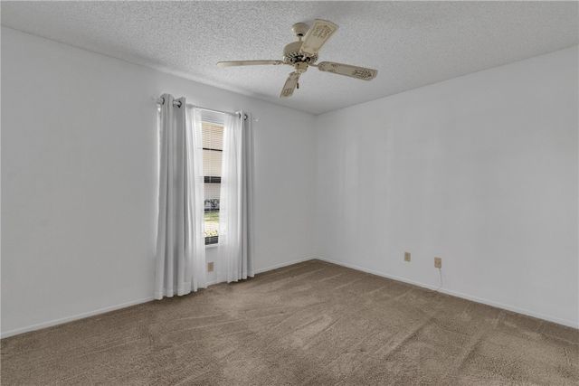 44 Plantation Drive 101, Vero Beach, FL 32966