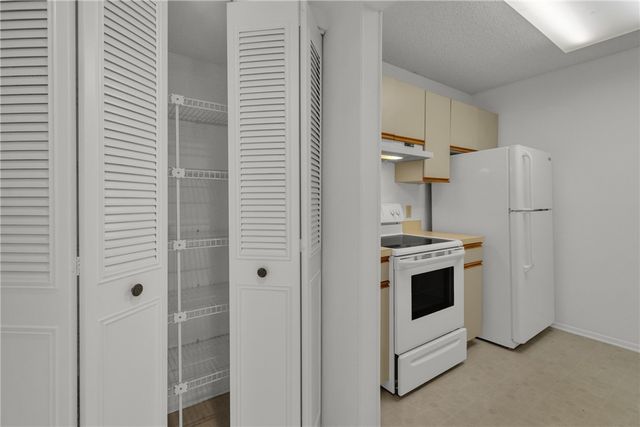 44 Plantation Drive 101, Vero Beach, FL 32966