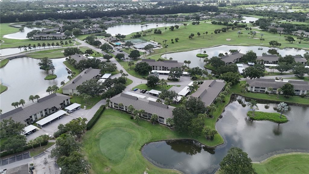 44 Plantation Drive 101, Vero Beach, FL 32966