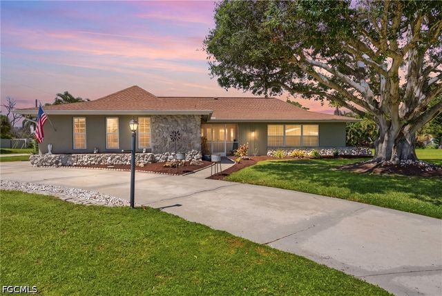 15602 Copra LN, Fort Myers, FL 33908