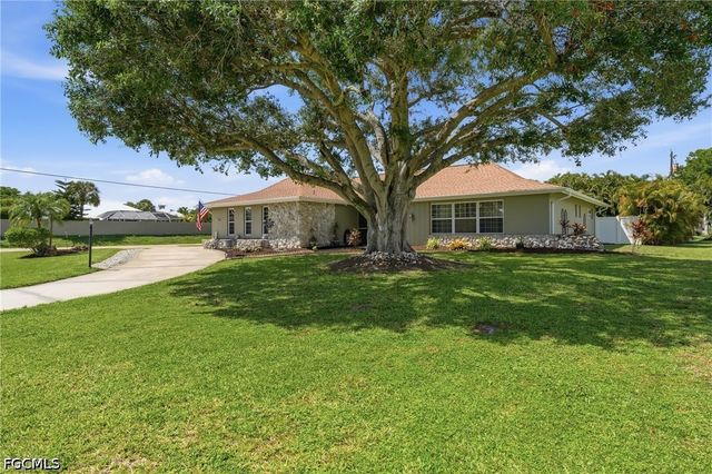 15602 Copra LN, Fort Myers, FL 33908