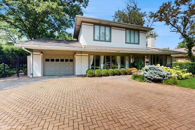 500 Auvergne Place, River Forest, IL 60305