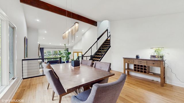 500 Auvergne Place, River Forest, IL 60305