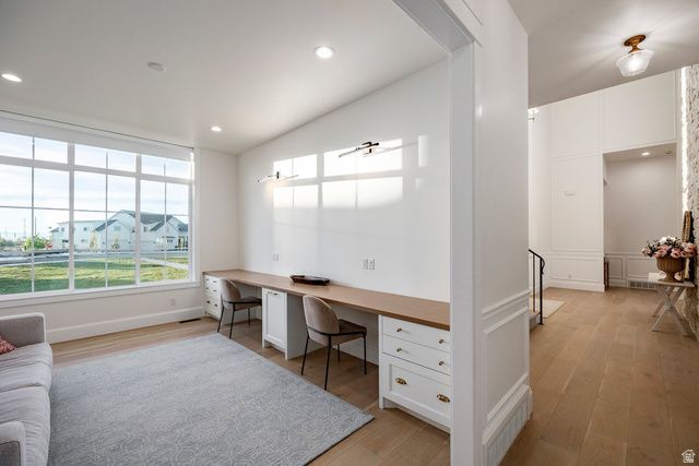 156 HAMMERSMITH CIR, West Bountiful, UT 84087