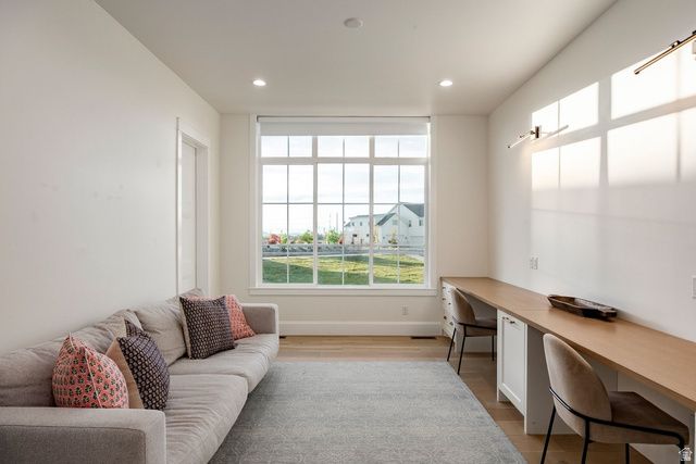 156 HAMMERSMITH CIR, West Bountiful, UT 84087