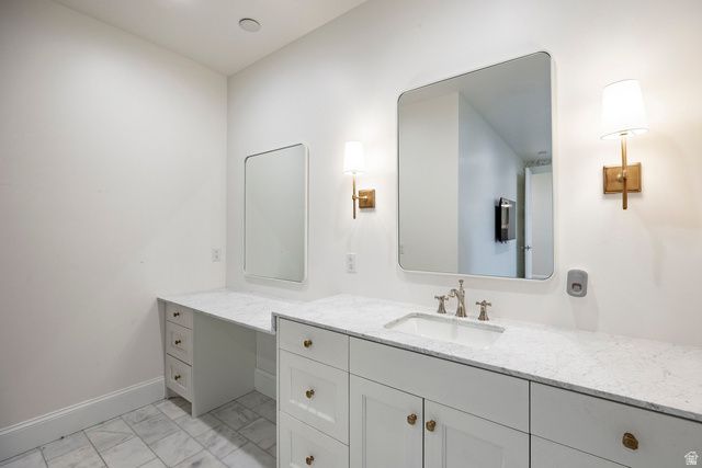 156 HAMMERSMITH CIR, West Bountiful, UT 84087