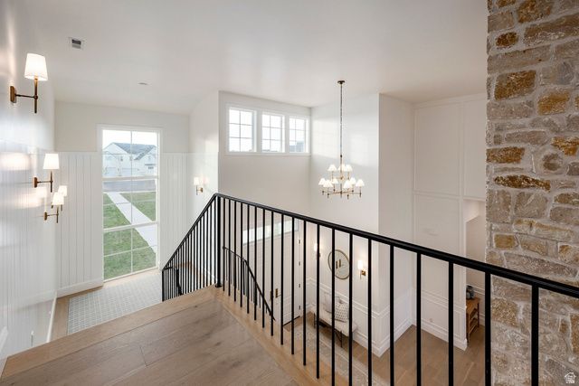 156 HAMMERSMITH CIR, West Bountiful, UT 84087