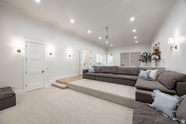 156 HAMMERSMITH CIR, West Bountiful, UT 84087