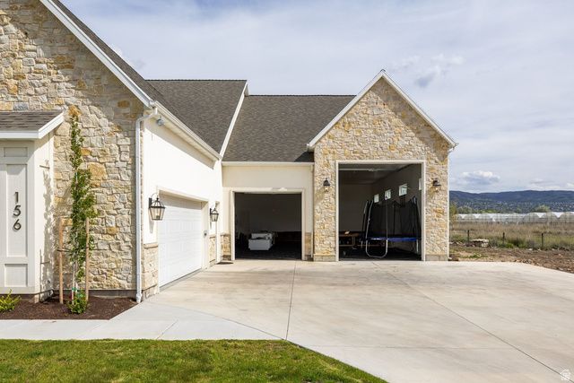 156 HAMMERSMITH CIR, West Bountiful, UT 84087