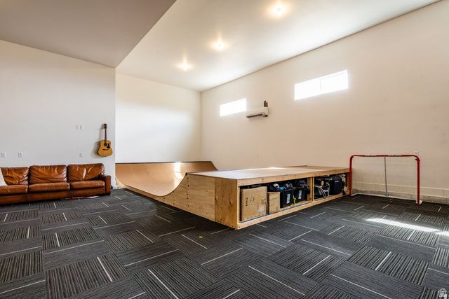 156 HAMMERSMITH CIR, West Bountiful, UT 84087