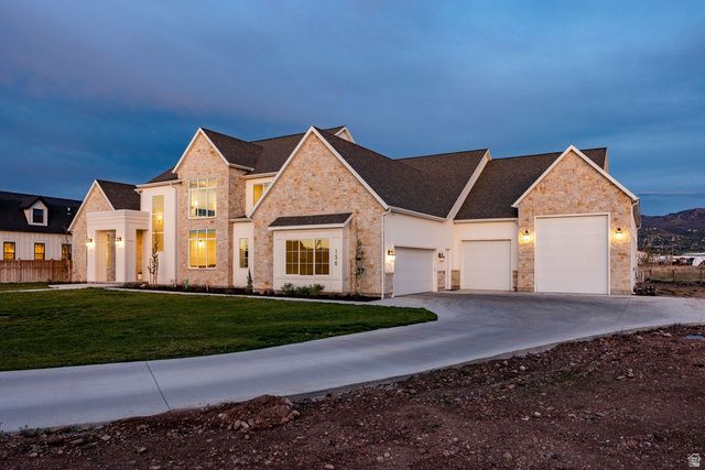 156 HAMMERSMITH CIR, West Bountiful, UT 84087
