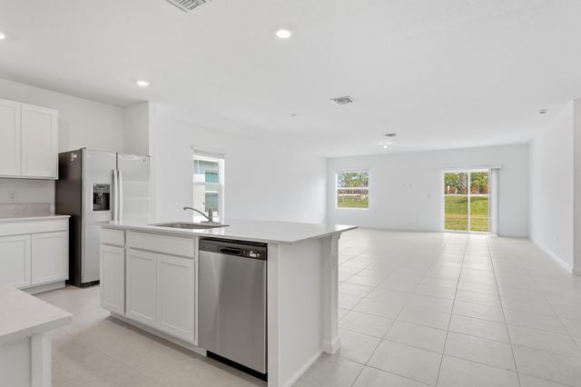 10461 NW Suncrest Loop, Port St. Lucie, Port St Lucie, FL 34987