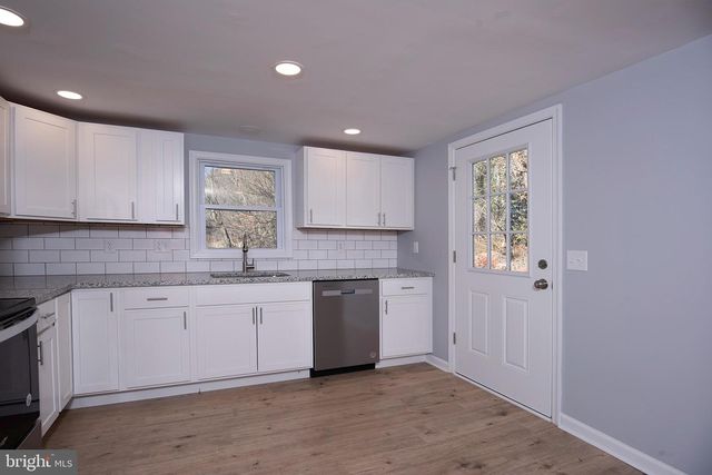 6374 ROCK HALL RD, Rock Hall, MD 21661