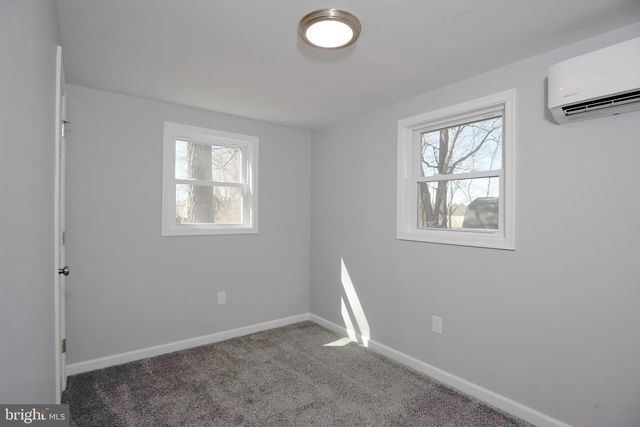 6374 ROCK HALL RD, Rock Hall, MD 21661