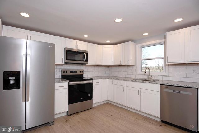 6374 ROCK HALL RD, Rock Hall, MD 21661