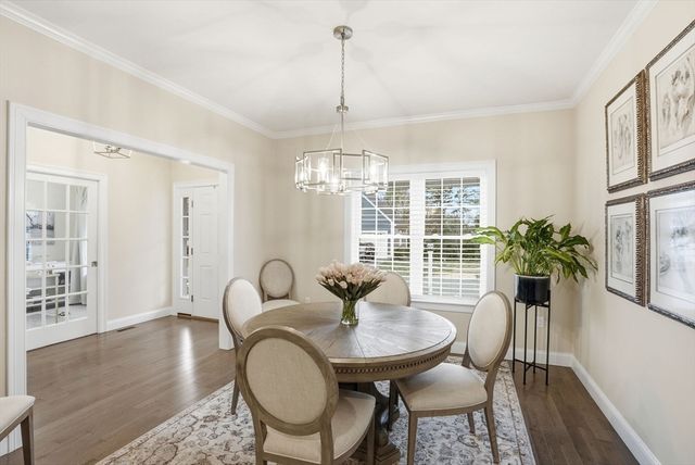 16 Farm Rd, Plymouth, MA 02360