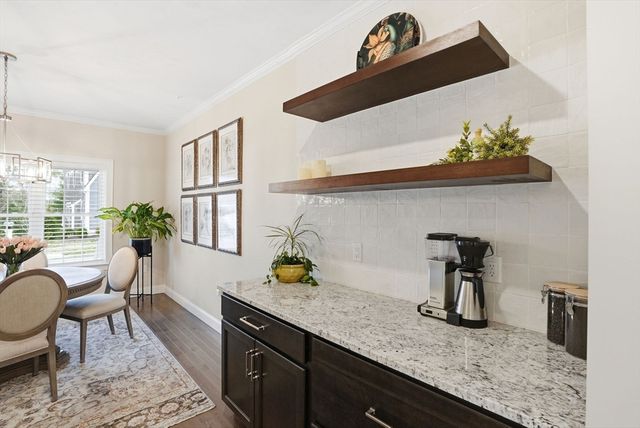 16 Farm Rd, Plymouth, MA 02360