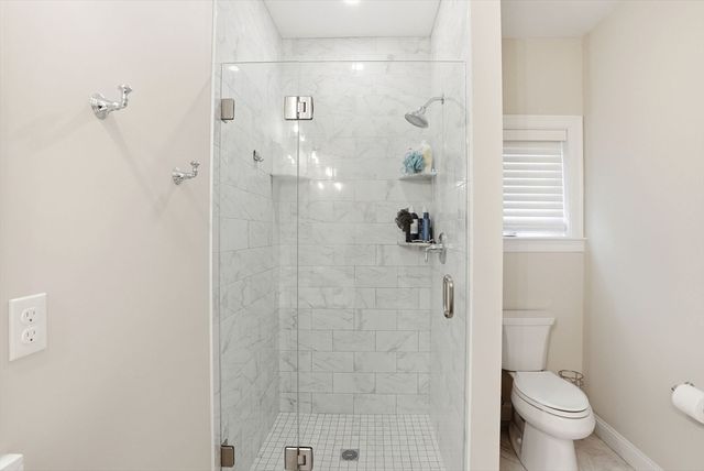 16 Farm Rd, Plymouth, MA 02360
