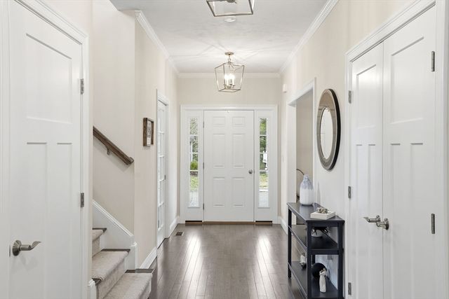 16 Farm Rd, Plymouth, MA 02360