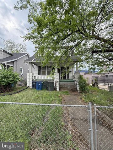 1622 EASTERN AVE NE, Washington, DC 20019