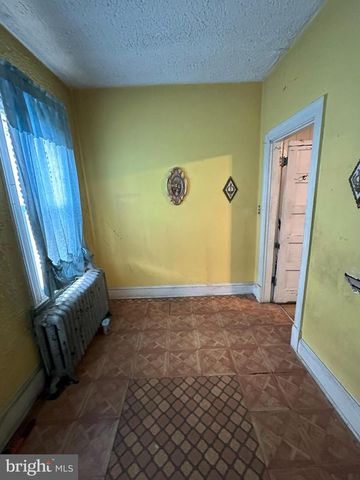 1622 EASTERN AVE NE, Washington, DC 20019