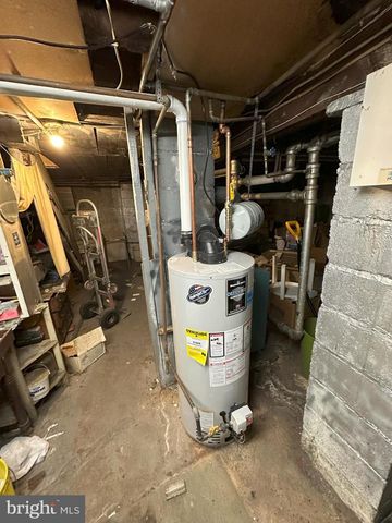 1622 EASTERN AVE NE, Washington, DC 20019