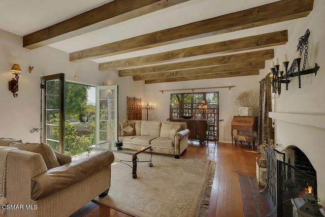 1234 N Everett Street, Glendale, CA 91207