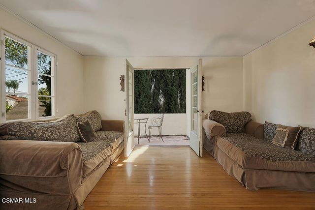 1234 N Everett Street, Glendale, CA 91207