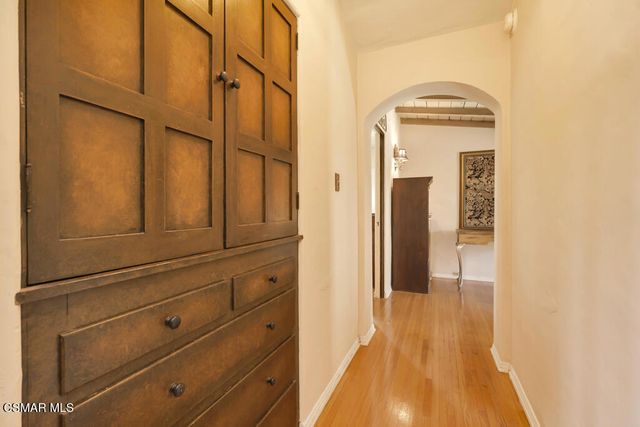 1234 N Everett Street, Glendale, CA 91207