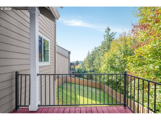 10767 Se TURNBERRY Loop, Happy Valley, OR 97086