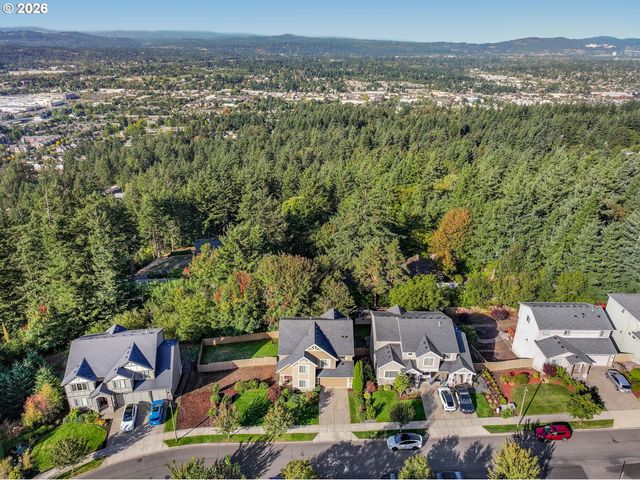 10767 Se TURNBERRY Loop, Happy Valley, OR 97086