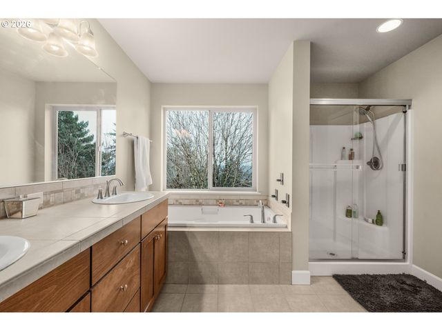 10767 Se TURNBERRY Loop, Happy Valley, OR 97086