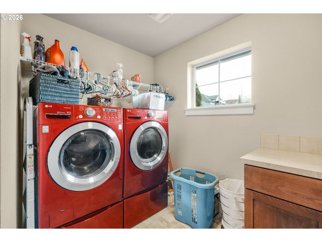 10767 Se TURNBERRY Loop, Happy Valley, OR 97086