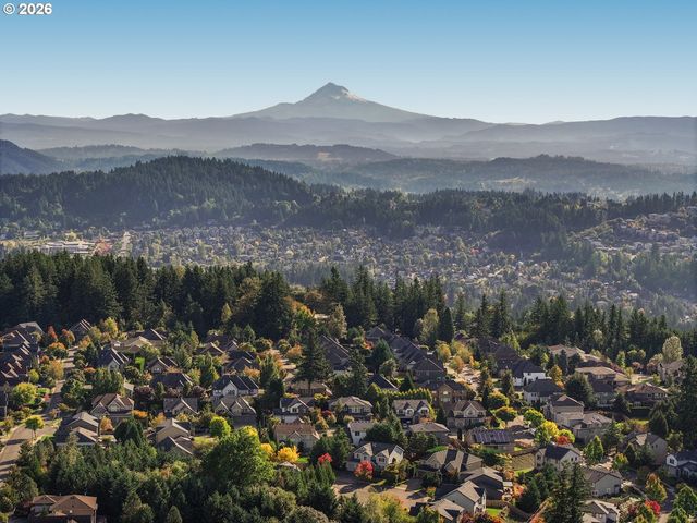 10767 Se TURNBERRY Loop, Happy Valley, OR 97086