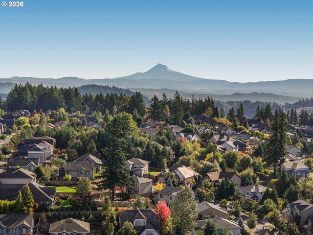 10767 Se TURNBERRY Loop, Happy Valley, OR 97086