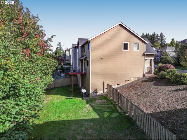 10767 Se TURNBERRY Loop, Happy Valley, OR 97086