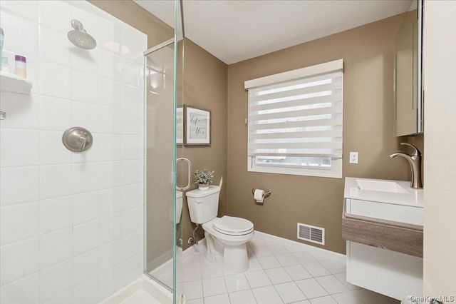 4 Seymour Drive, New City, NY 10956