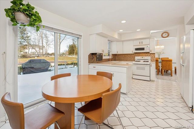 4 Seymour Drive, New City, NY 10956