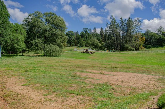 2640 Hoboken Creek Rd, Greenwood, CA 95635