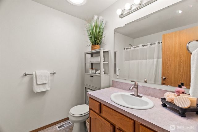 2422 Boulevard Heights Loop SE, Olympia, WA 98501
